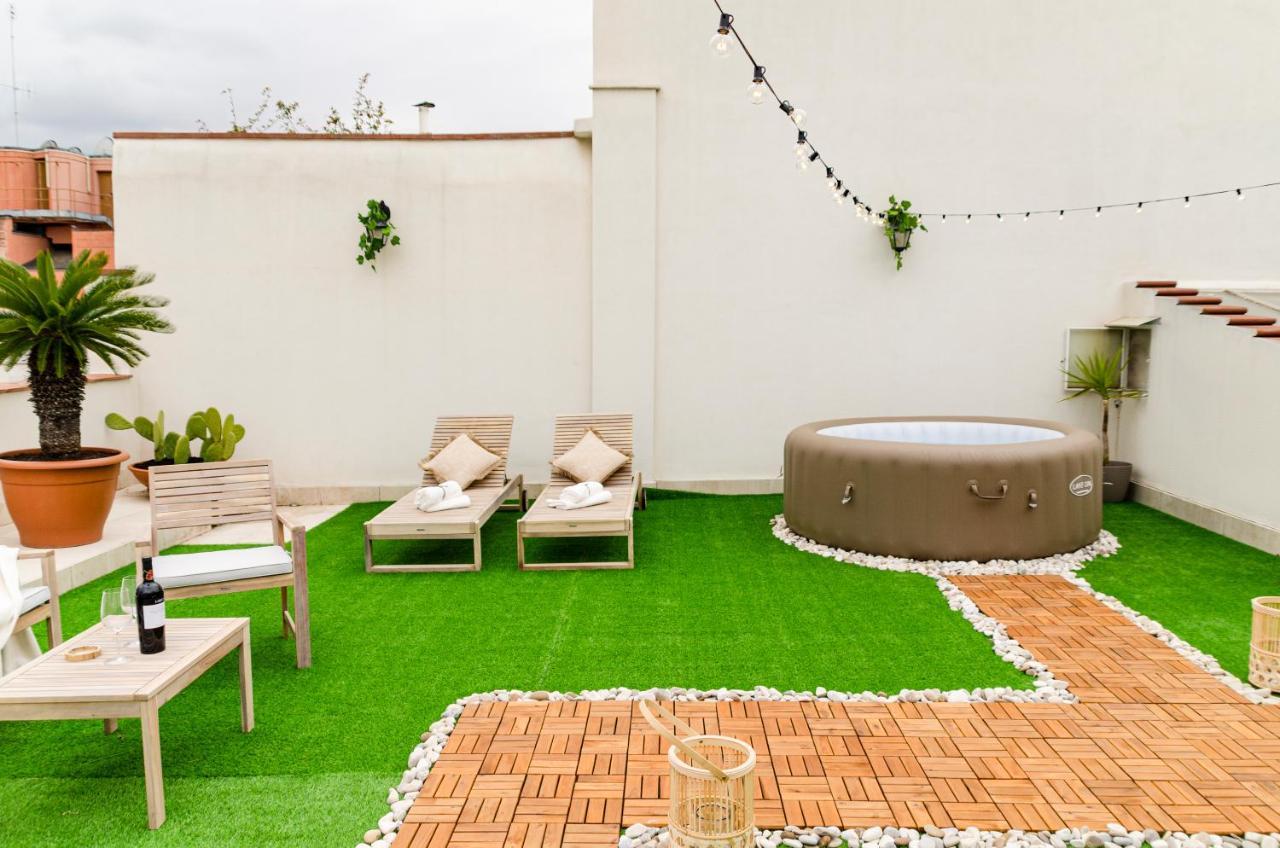 Apulialux Private 100Mq Rooftop Oasis W Jacuzzi Lejlighed Bari Eksteriør billede